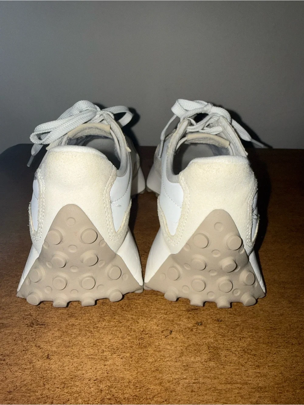 New Balance Women's 327 Sneakers 8